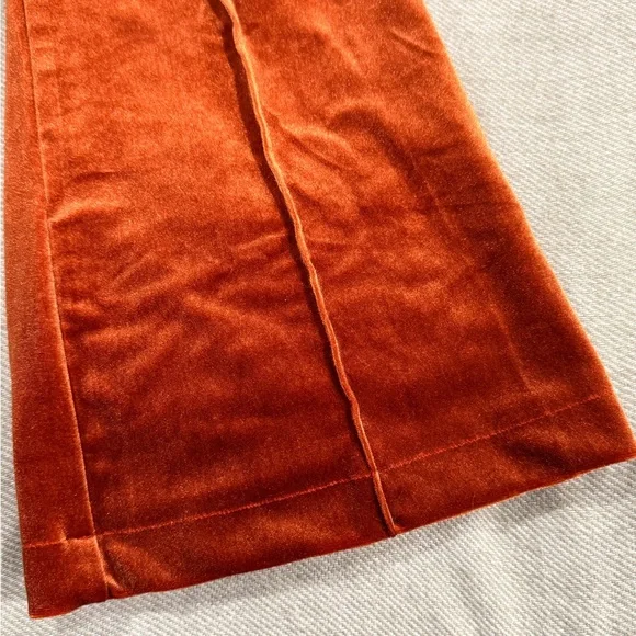 🦋 3/$15🛍️ Velvet Flare Pants in Rust Orange - Picture 3 of 4